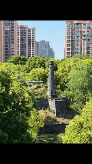 Instagram post from chngpohtiong. This post is in position 4.